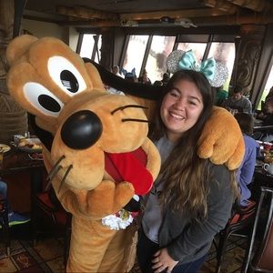 Meet your Posher, Kaylie